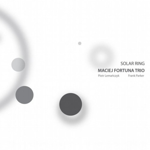 Maciej-Fortuna-Trio-Solar-Ring.jpg